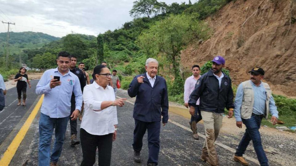 AMLO ha realizado varias visitas a Acapulco para supervisar los trabajos que se realizan en la zona