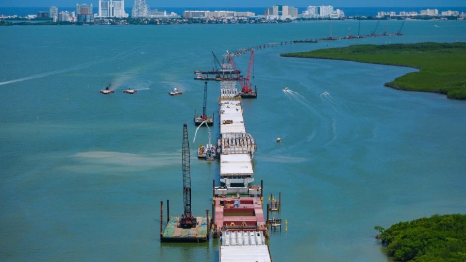 El avance del Puente Nichupté ya va avanzado