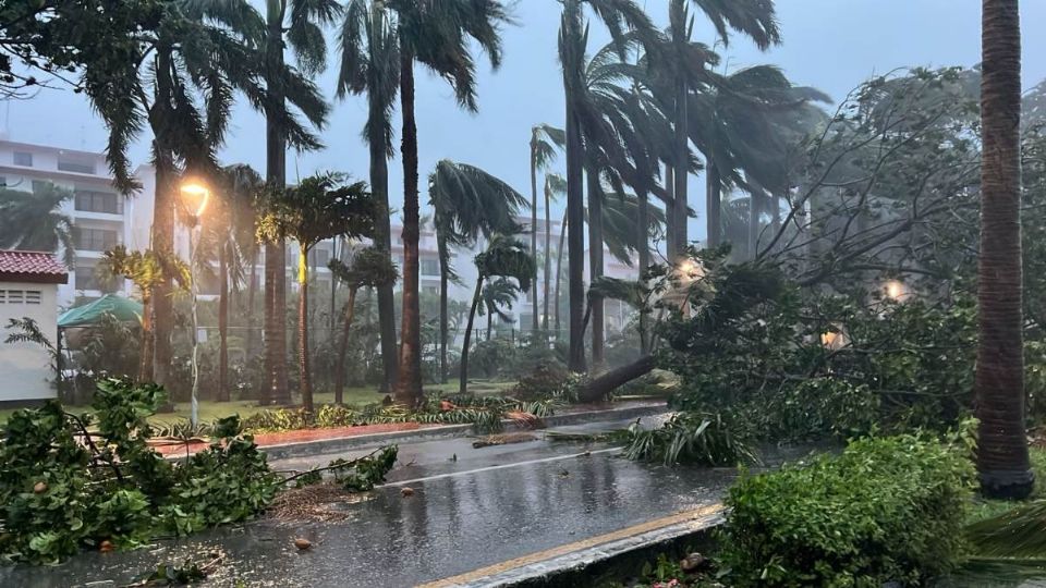 La tormenta tropical Helene causa estragos menores en Quintana Roo