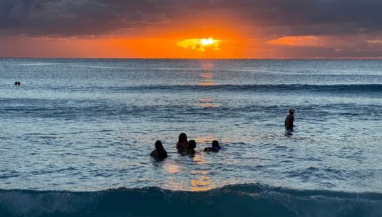 ¡Buenos días, feliz Año Nuevo 2026! Así se vivió el primer amanecer en las playas de Cancún