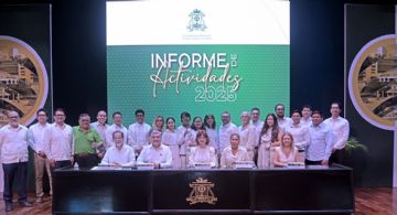 Rectora de la UQROO anuncia nuevas carreras durante informe 2025.
