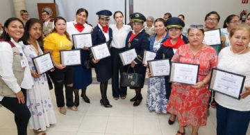 Dentro de las familias construimos la paz de Cancún: Ana Paty Peralta