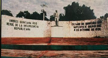 Consejo ciudadano solicita reinstalar estatua de Andrés Quintana Roo en acceso a Chetumal