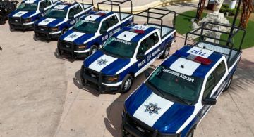 Entrega Mara Lezama 21 vehículos para fortalecer la seguridad de Cozumel