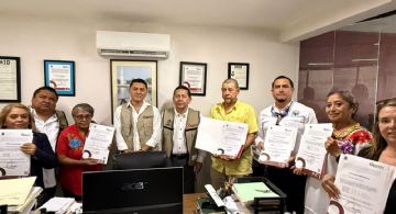 Agepro entrega títulos de propiedad y abre trámites para dar certeza jurídica en Cozumel