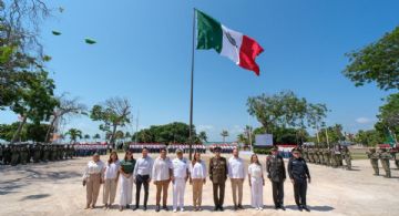 Encabeza Mara Lezama Toma de Protesta de Bandera de 284 conscriptos del Servicio Militar Nacional en Quintana Roo