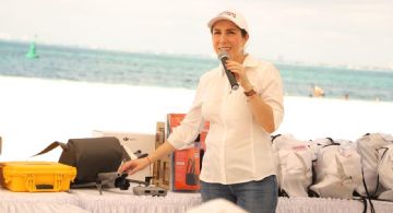 Acercan especialistas médicos a población de Isla Mujeres.