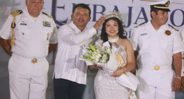 Isla Mujeres corona a su embajadora de la Marina