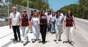 Mara Lezama y Ana Paty Peralta inauguran la nueva calle Universidad del Caribe en Cancún; invierten más de 33 millones de pesos