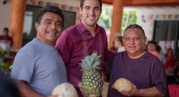 Viaja Gino a ciudad de México para revisar tema de la licencia